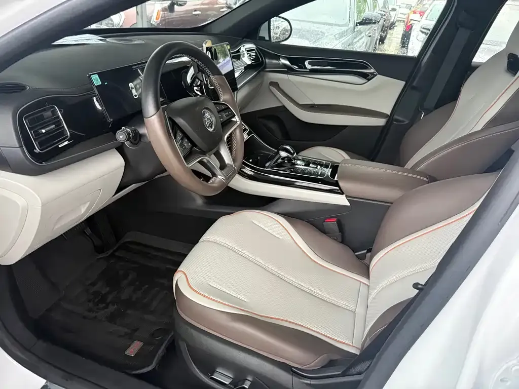 BYD Qin PLUS — фото 10