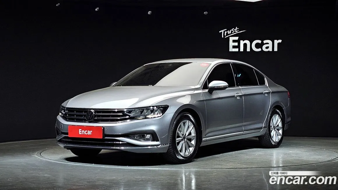 Volkswagen Passat — фото 1