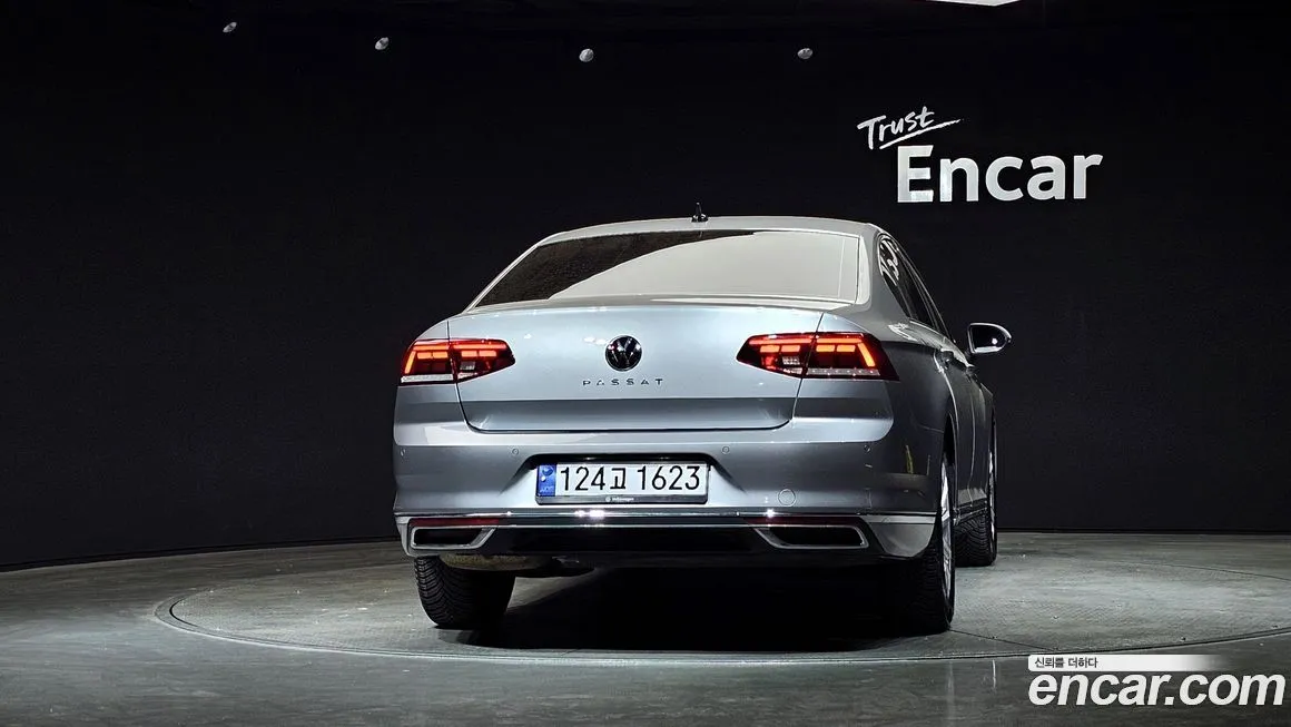 Volkswagen Passat — фото 4