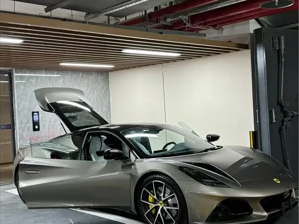 Lotus Emira — фото 8