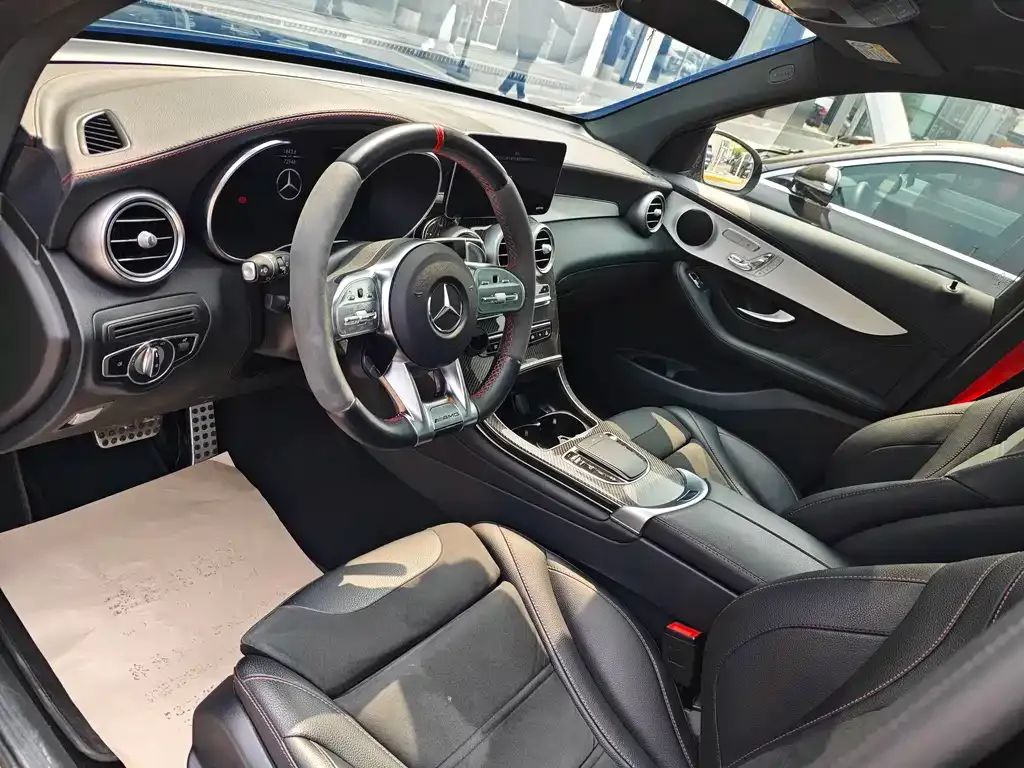 Mercedes-Benz GLC AMG — фото 10