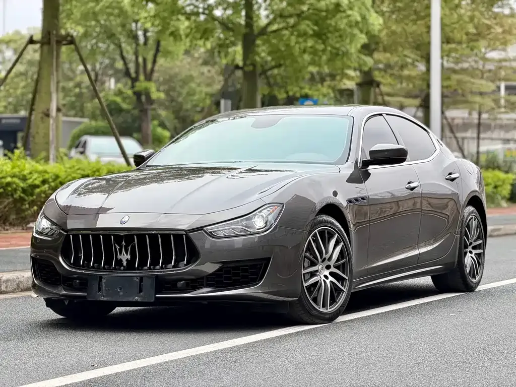 Maserati Ghibli — фото 1