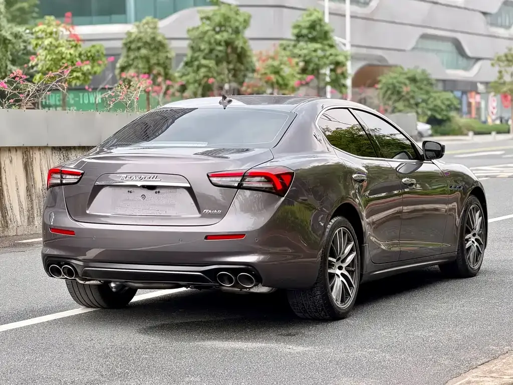 Maserati Ghibli — фото 8