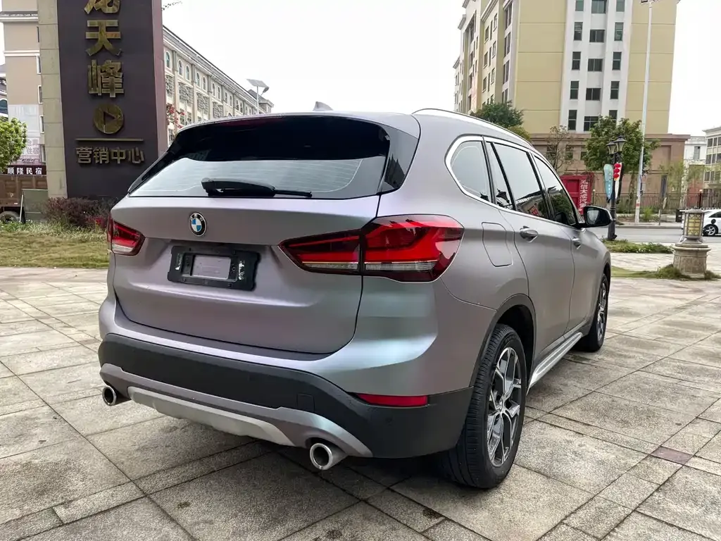 BMW X1 — фото 5