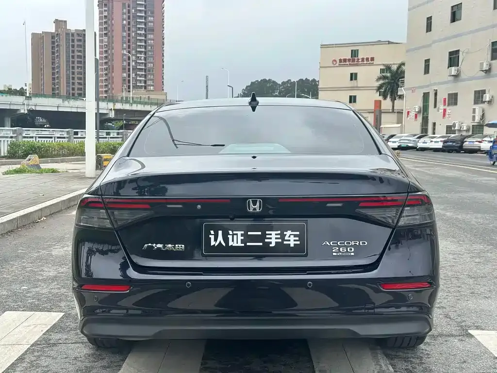 Honda Accord — фото 2