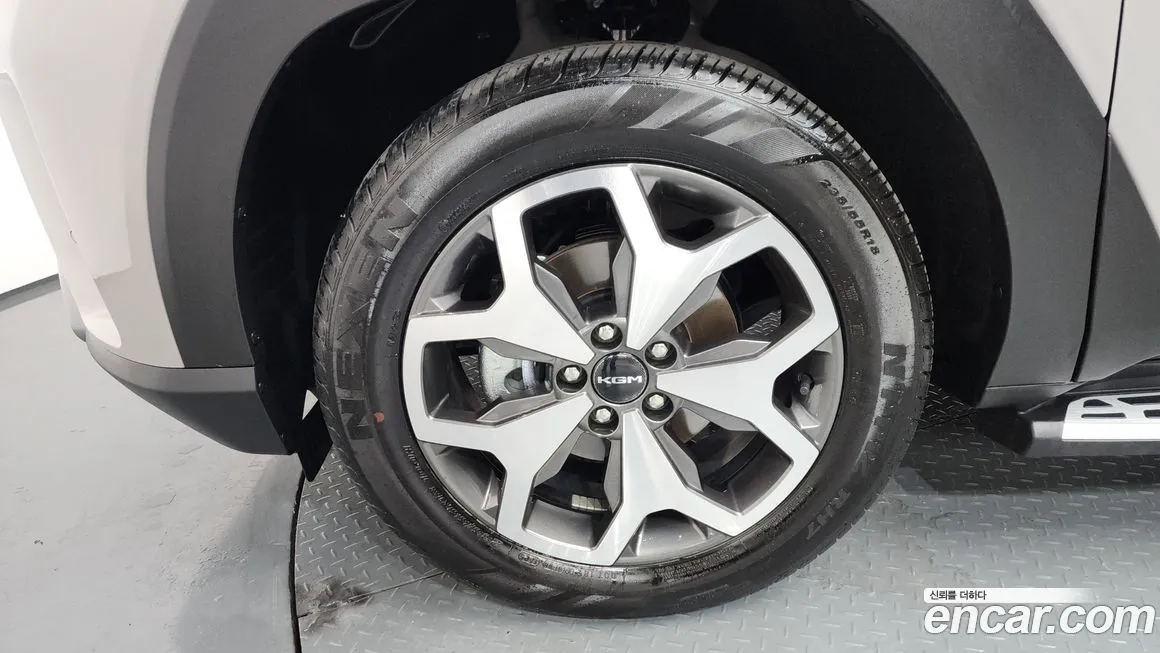 KG Mobility (Ssangyong) Torres — фото 4