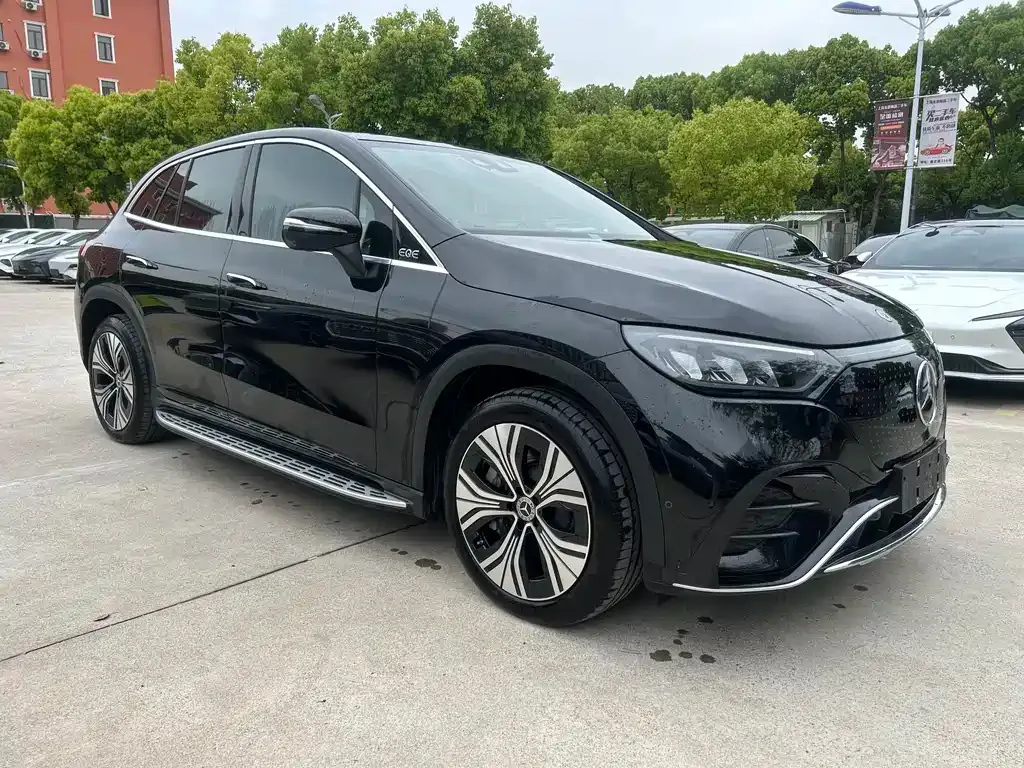 Mercedes-Benz EQE SUV — фото 5