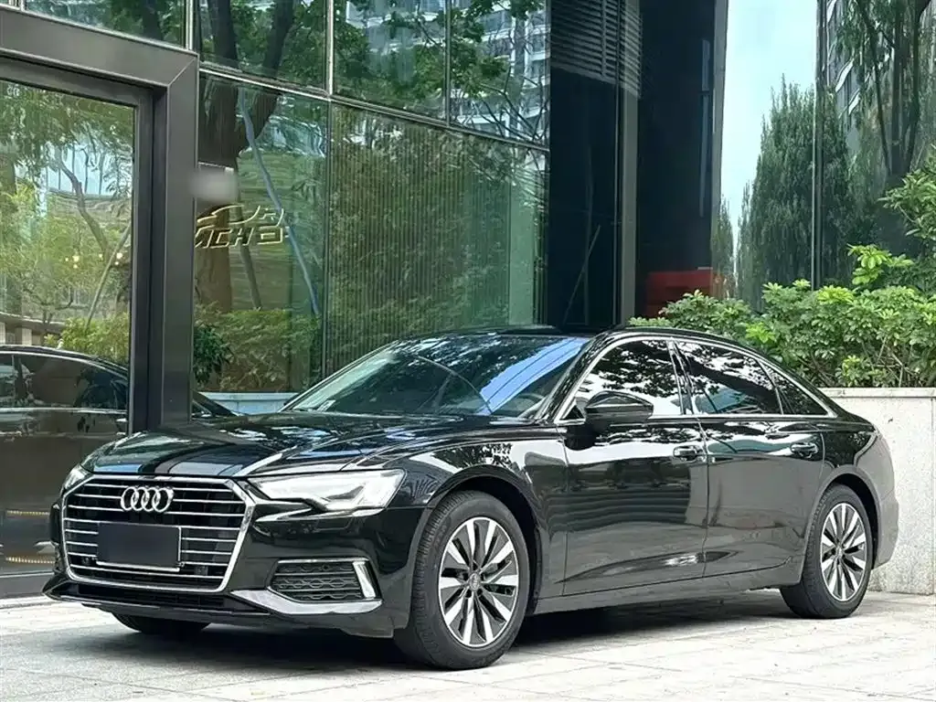 Audi A6L — фото 10
