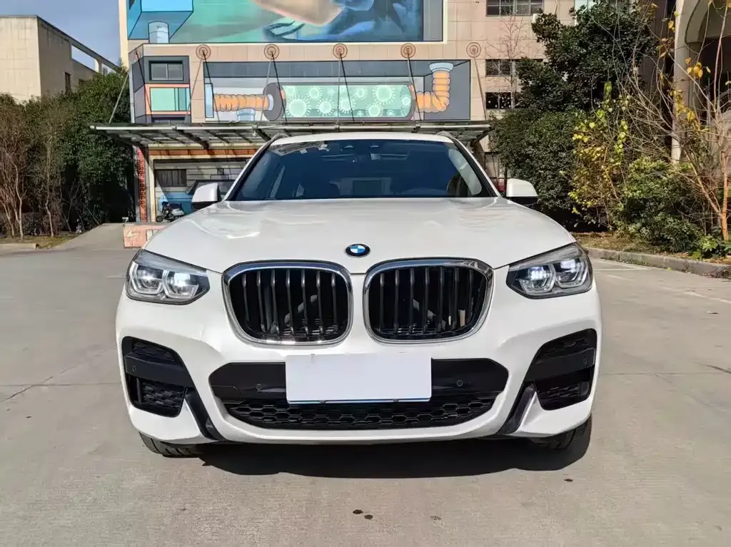 BMW X3 — фото 9