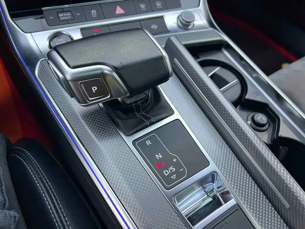 Audi A6L New Energy — фото 10