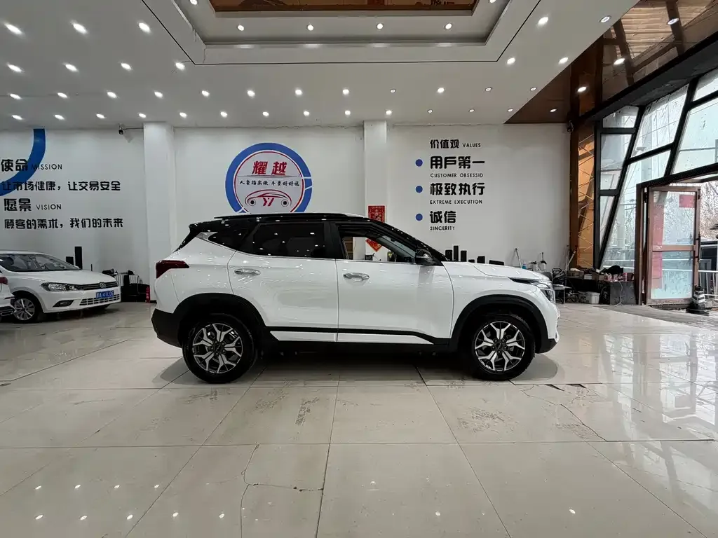 Kia KX3 — фото 3