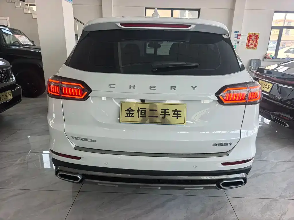 Chery Tiggo 8 — фото 3