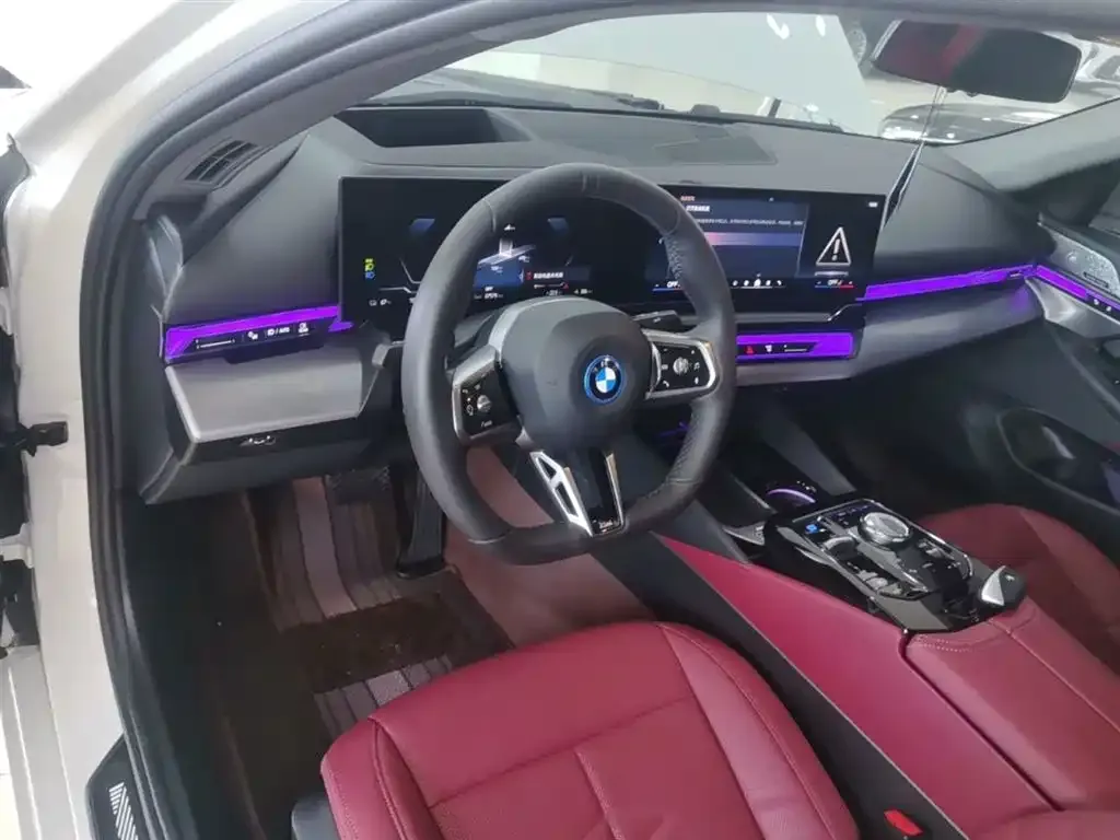 BMW i5 — фото 3