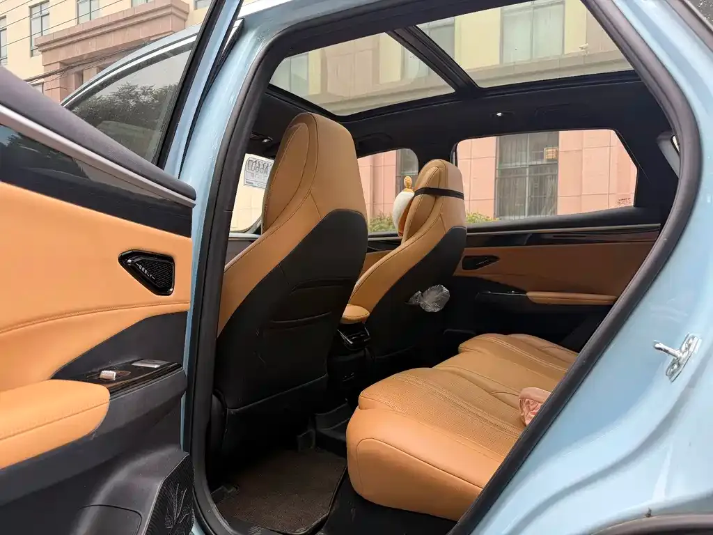 Geely Galaxy L7 — фото 2