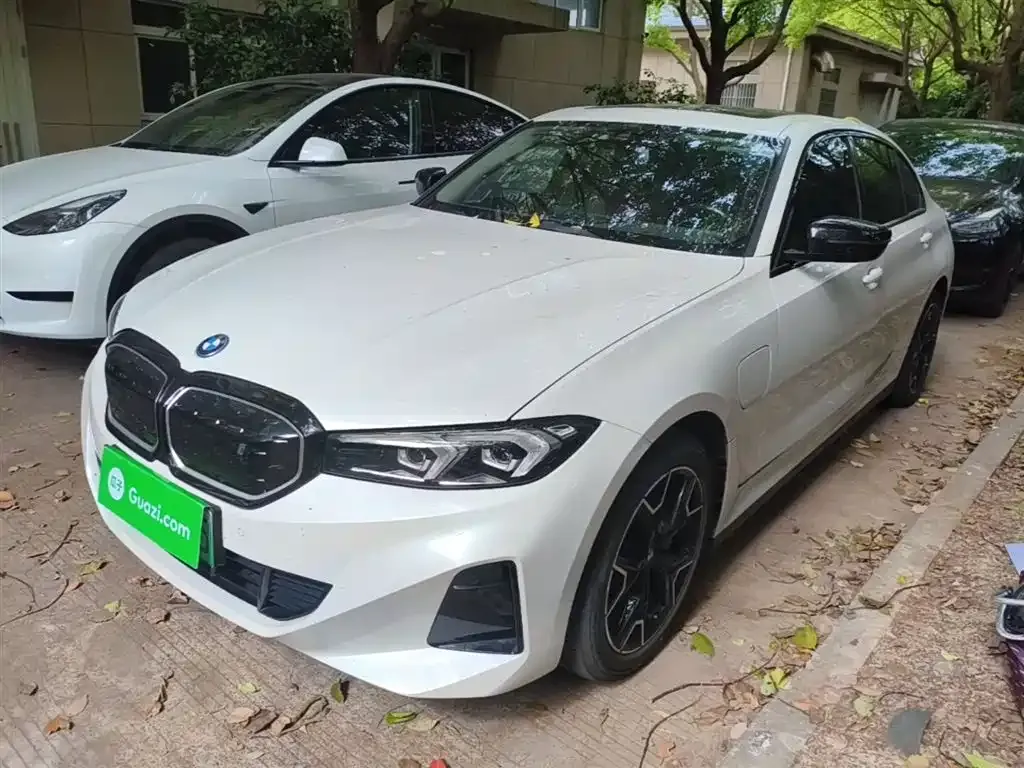 BMW i3 — фото 1