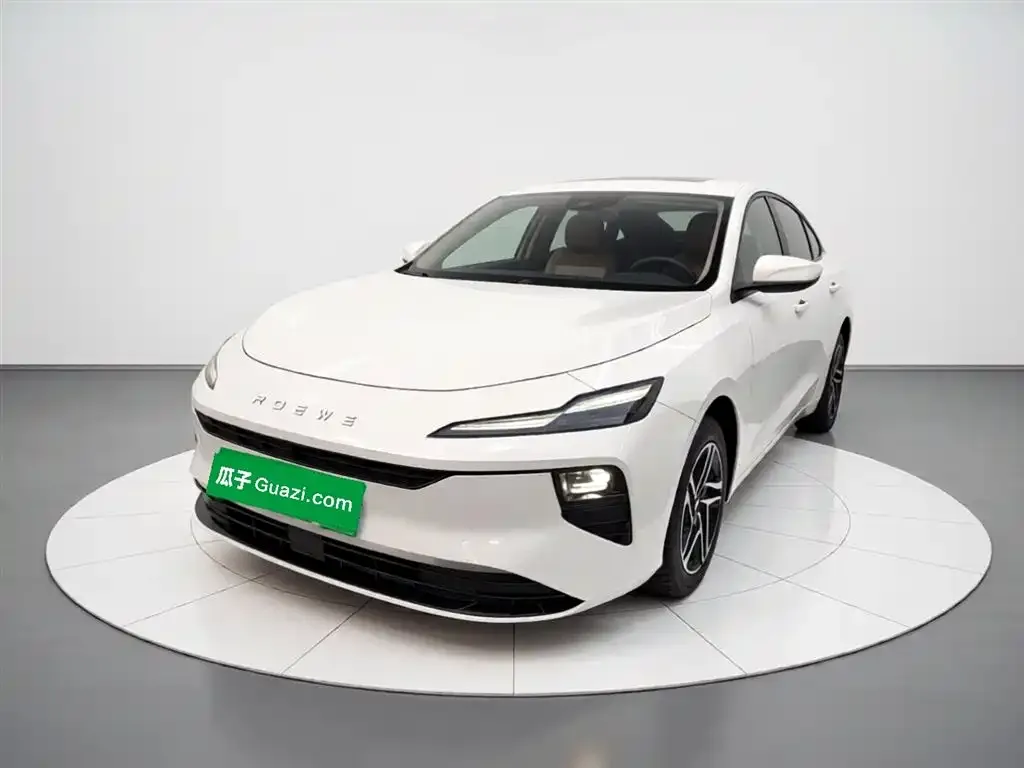 Roewe D6 — фото 1