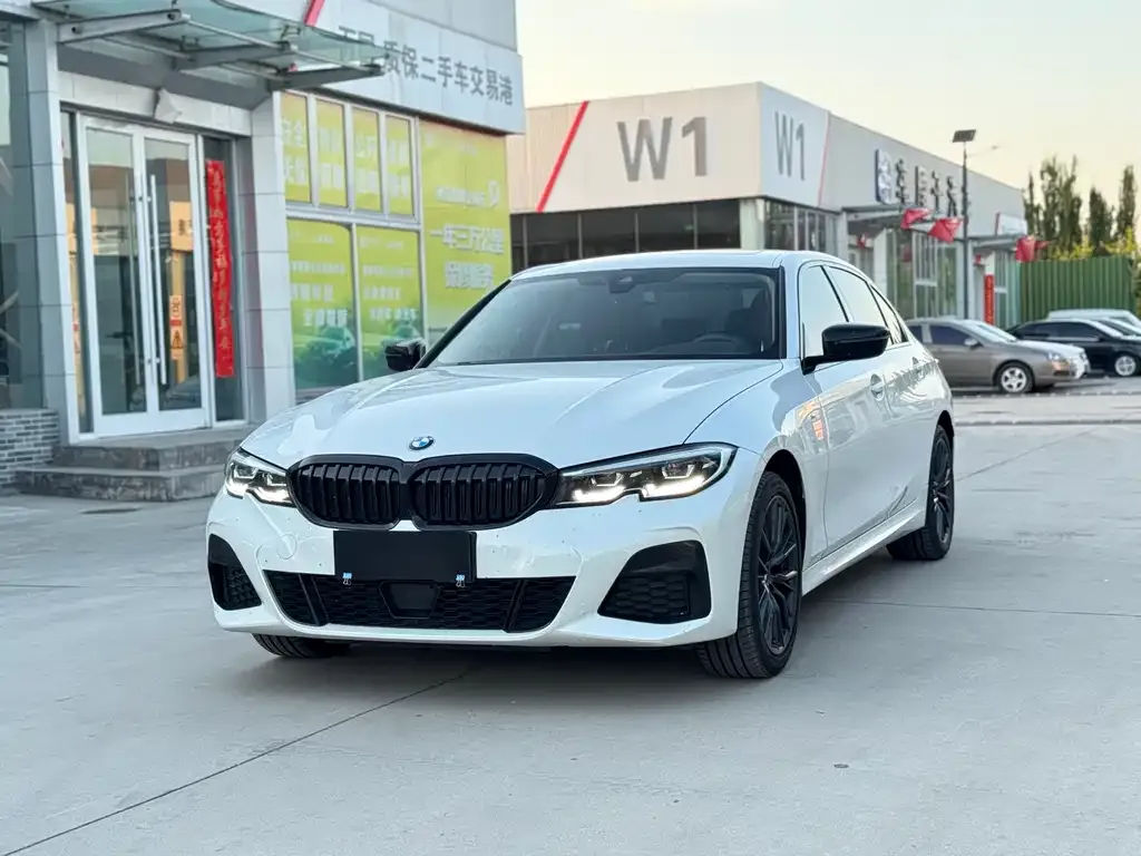 BMW 3 Series — фото 1