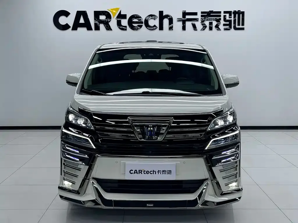 Toyota Vellfire — фото 9