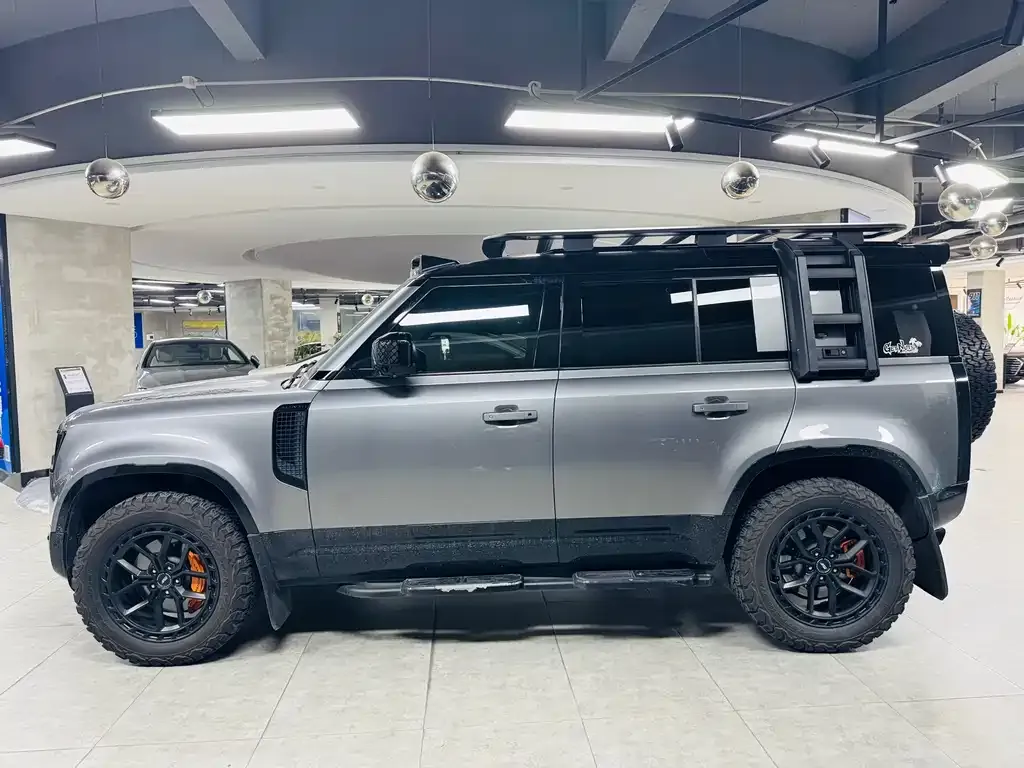 Land Rover Defender — фото 6