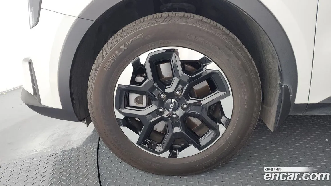 Kia Sorento — фото 8