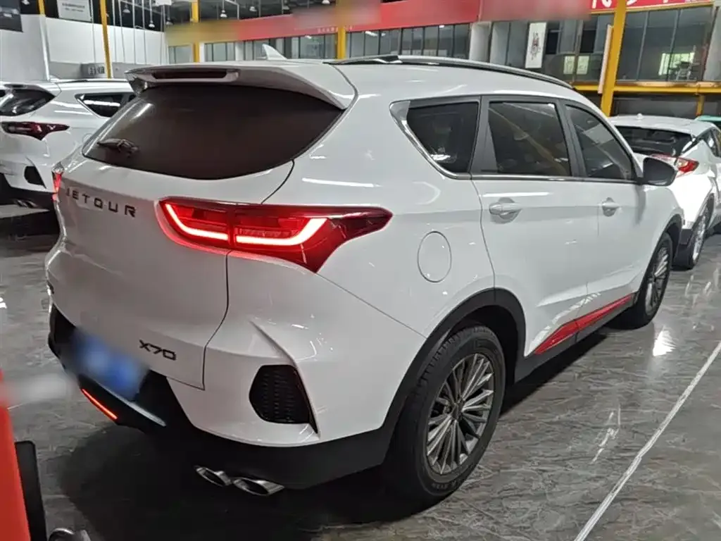 Jetour X70 — фото 10