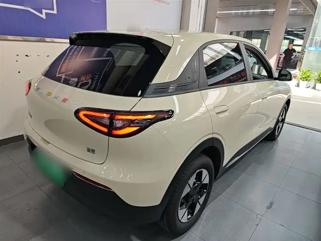 Geely Starburst — фото 7