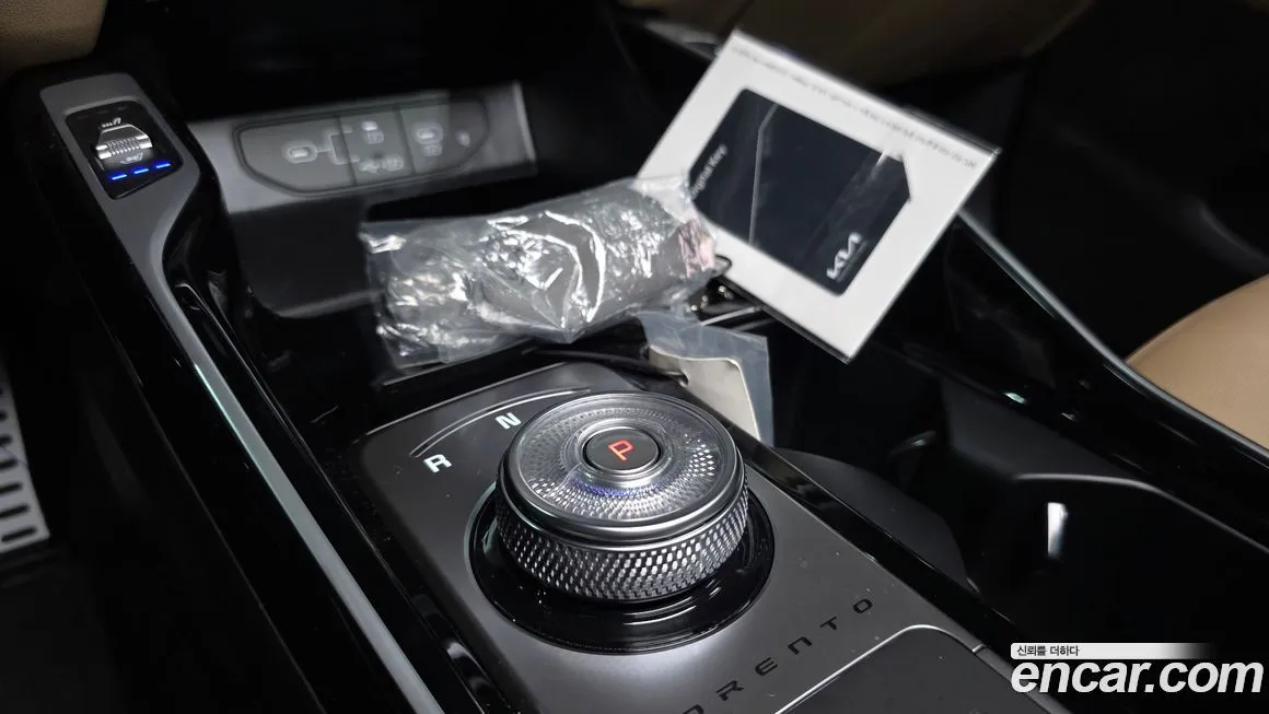 Kia Sorento — фото 4