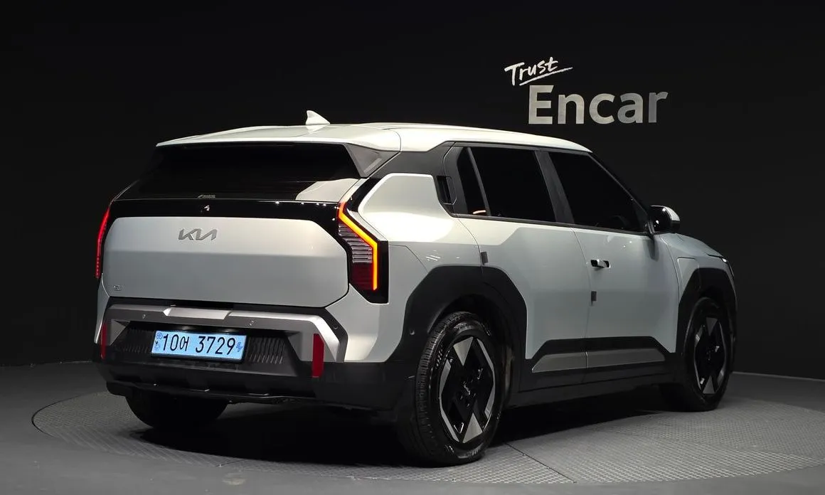 Kia EV3 — фото 4