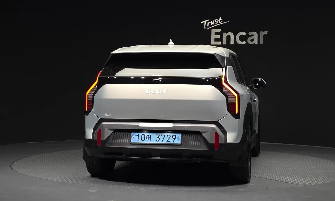 Kia EV3 — фото 3