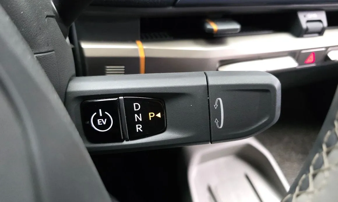 Kia EV3 — фото 7