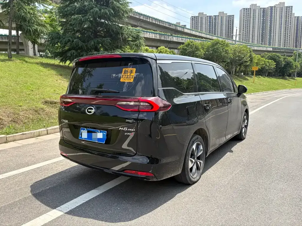 GAC Motor Trumpchi M6 — фото 10