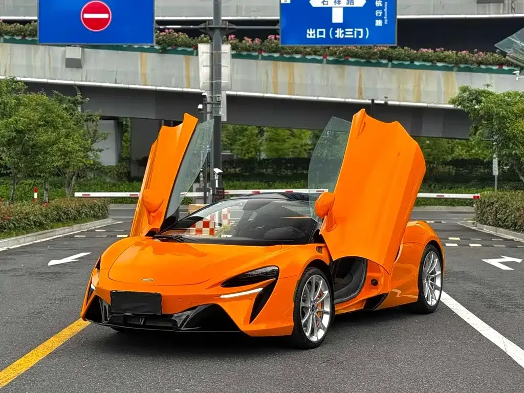 McLaren Artura — фото 2
