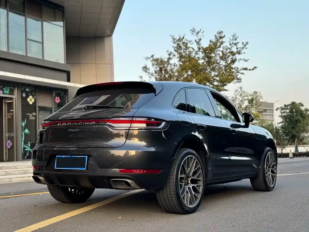 Porsche Macan — фото 5
