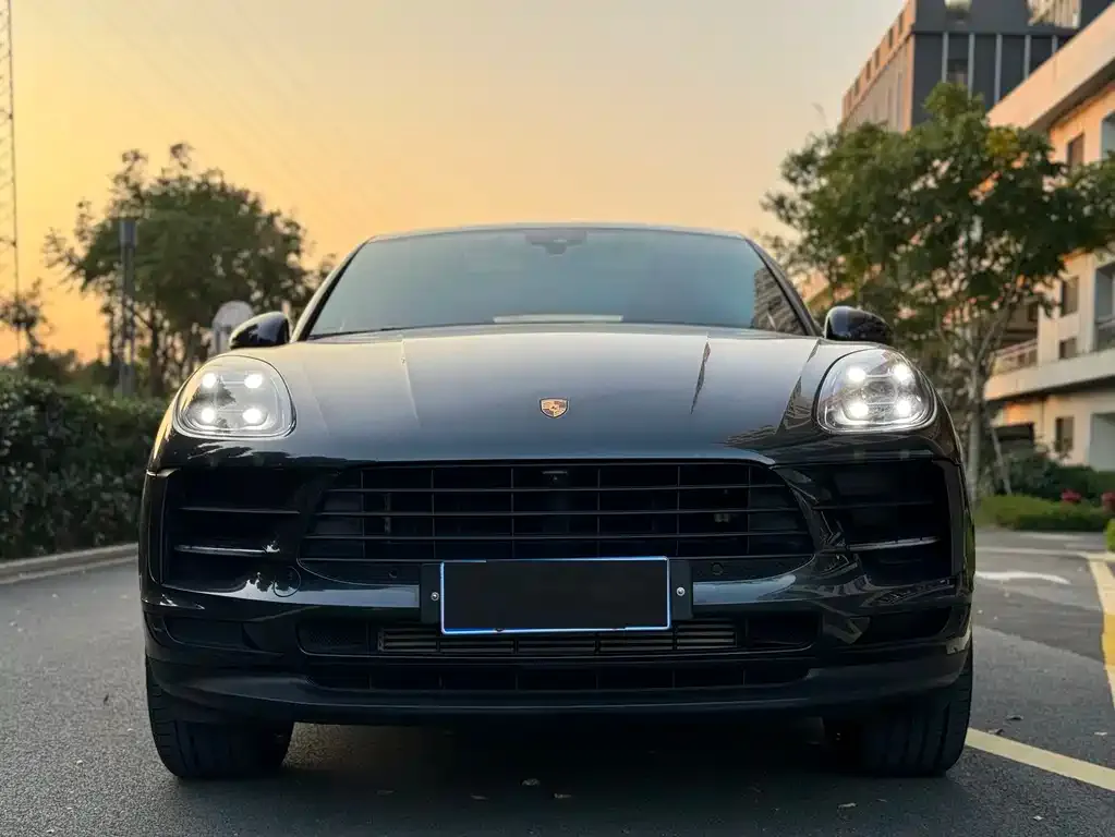 Porsche Macan — фото 8