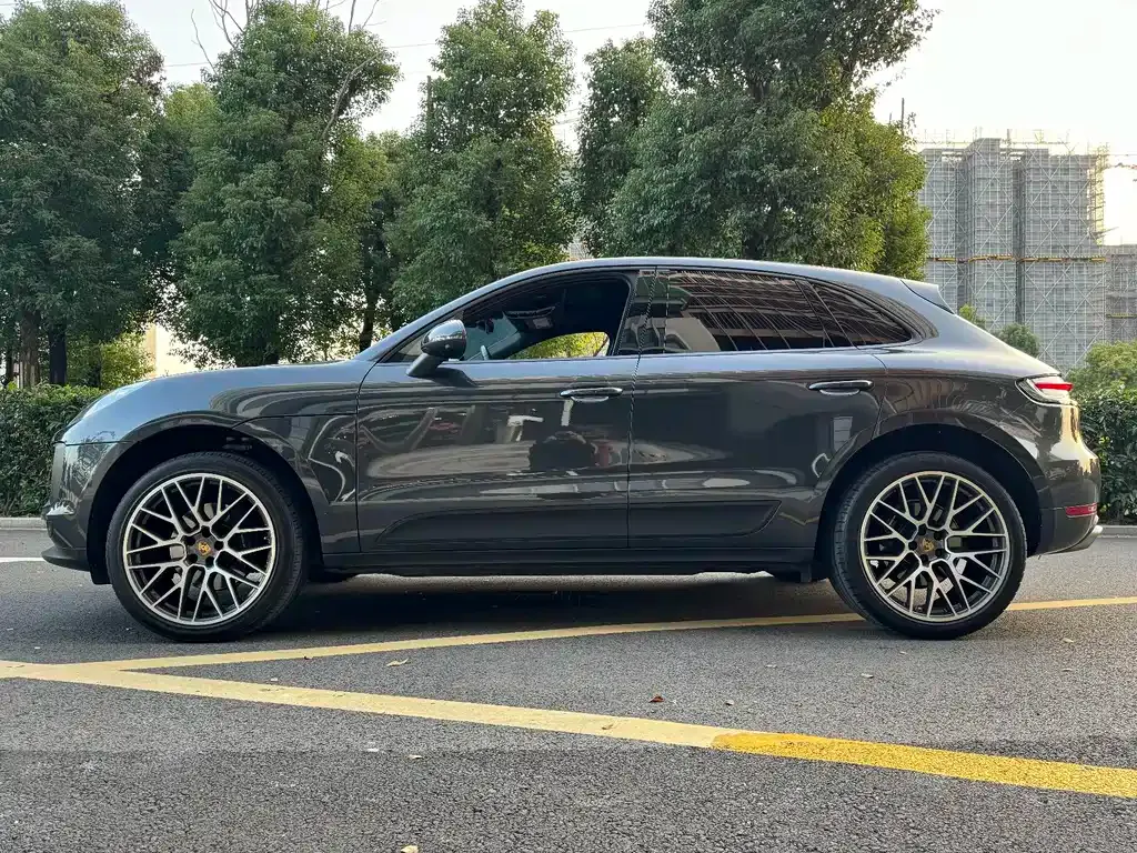 Porsche Macan — фото 10