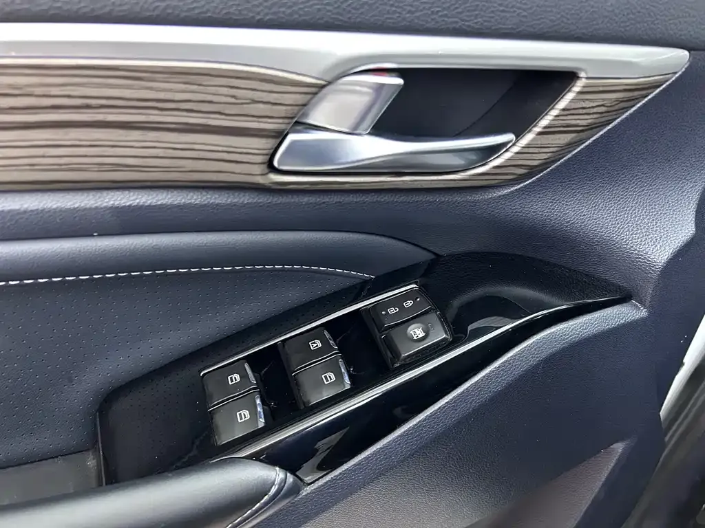 GAC Motor Trumpchi M8 — фото 7