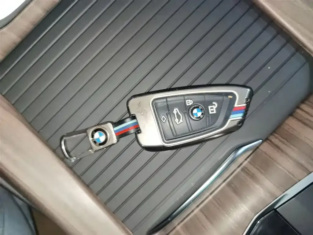 BMW X3 — фото 4