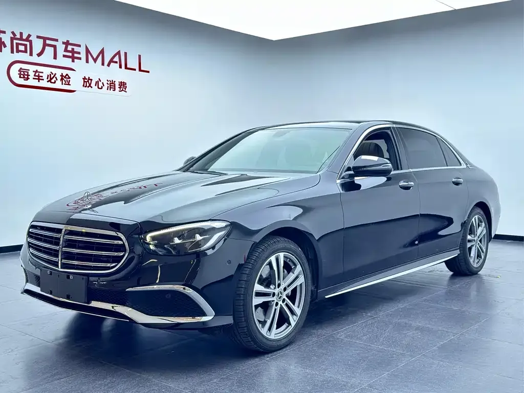 Mercedes-Benz E-Class — фото 1
