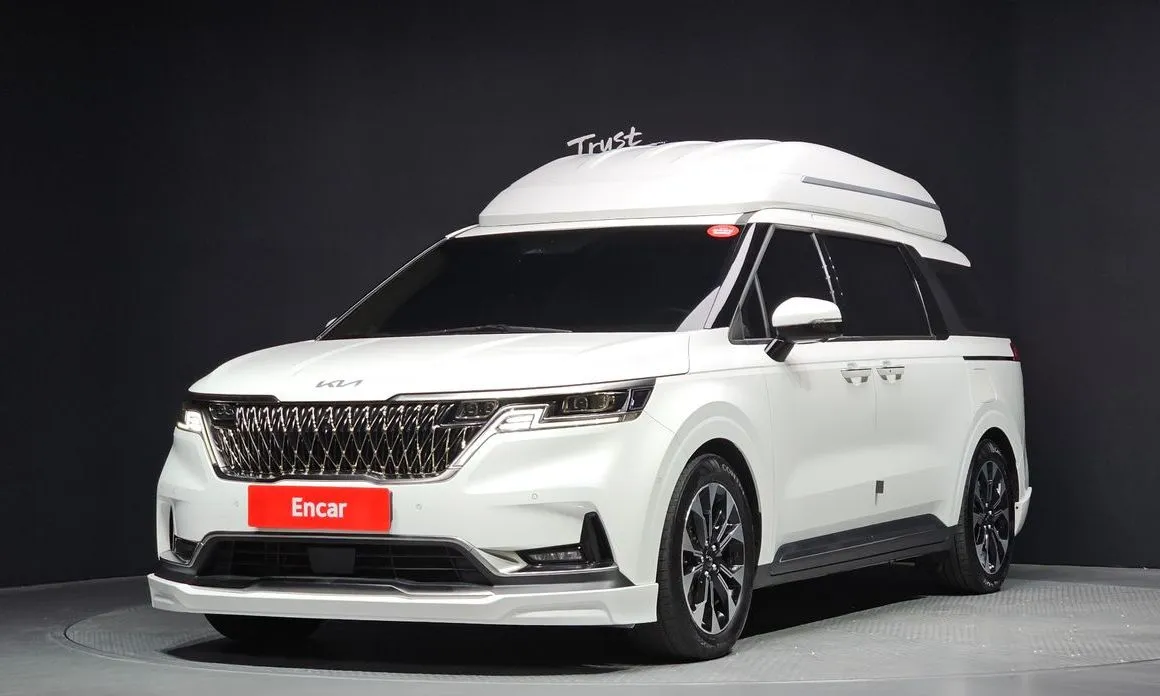 Kia Carnival — фото 1