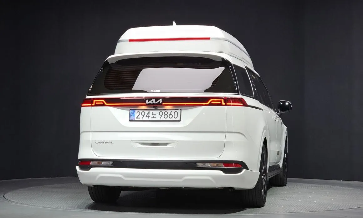 Kia Carnival — фото 4