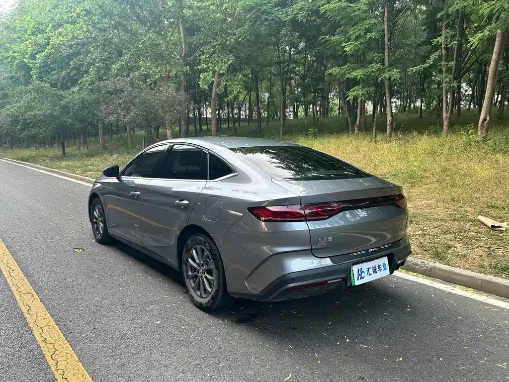 BYD Qin L — фото 10