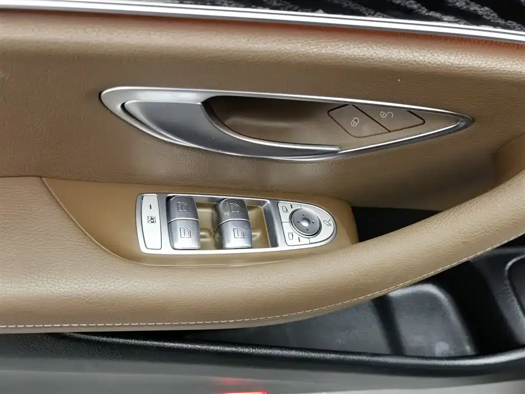 Mercedes-Benz E-Class (Import) — фото 10