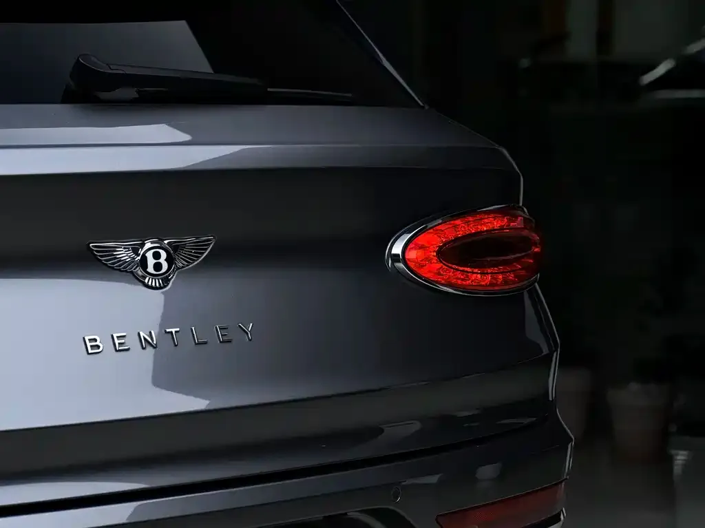 Bentley Bentayga — фото 3