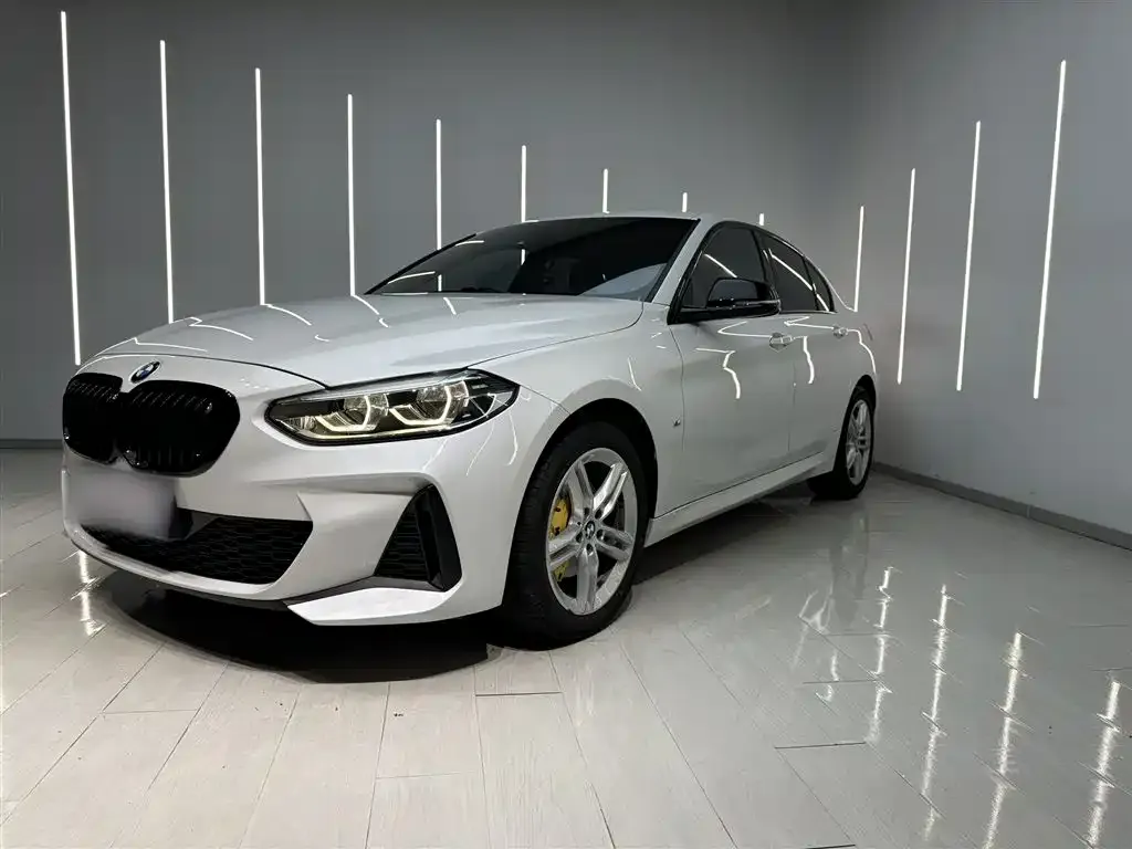 BMW 1 Series — фото 1