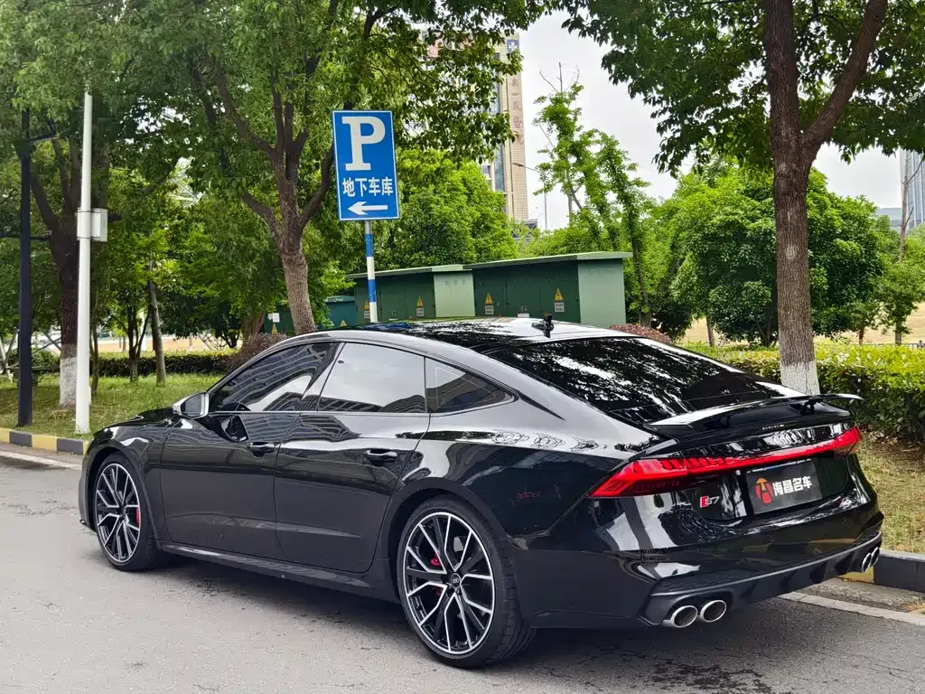 Audi S7 — фото 5