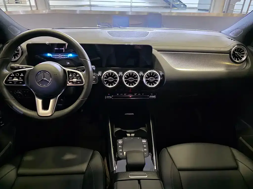 Mercedes-Benz GLA — фото 7