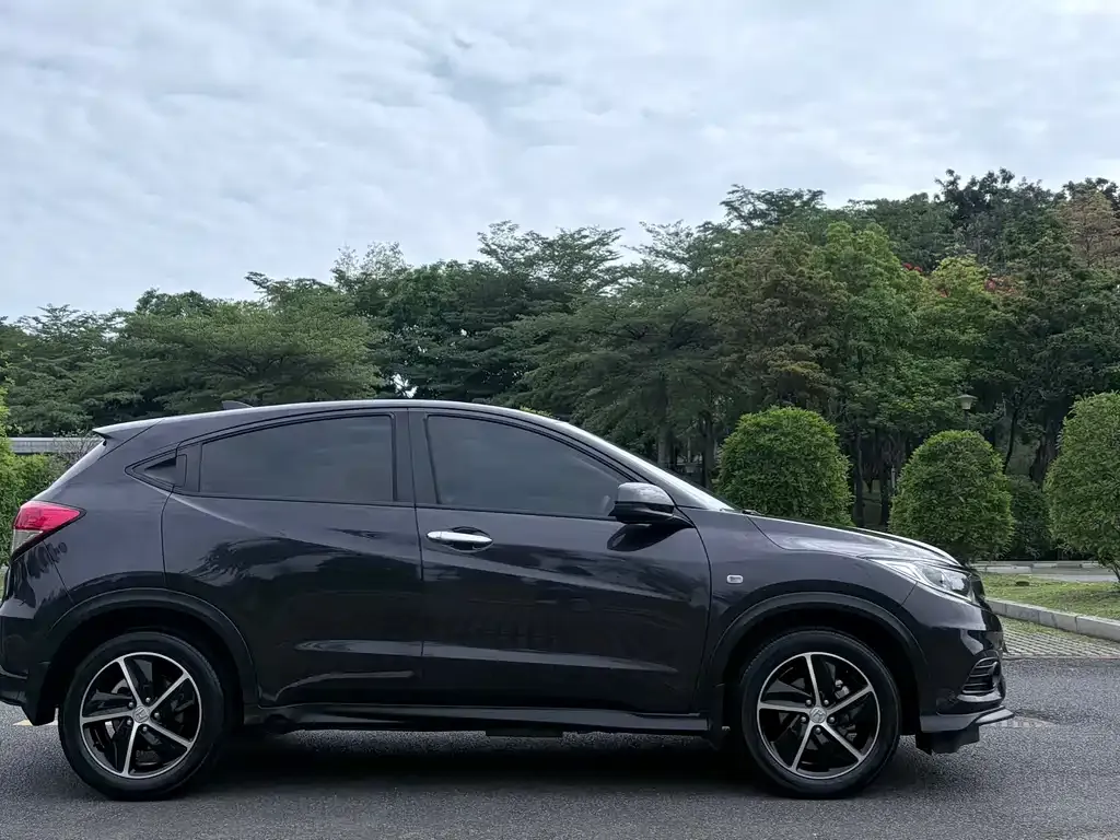 Honda Vezel — фото 4