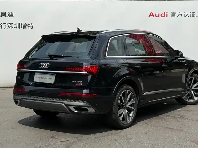Audi Q7 — фото 9