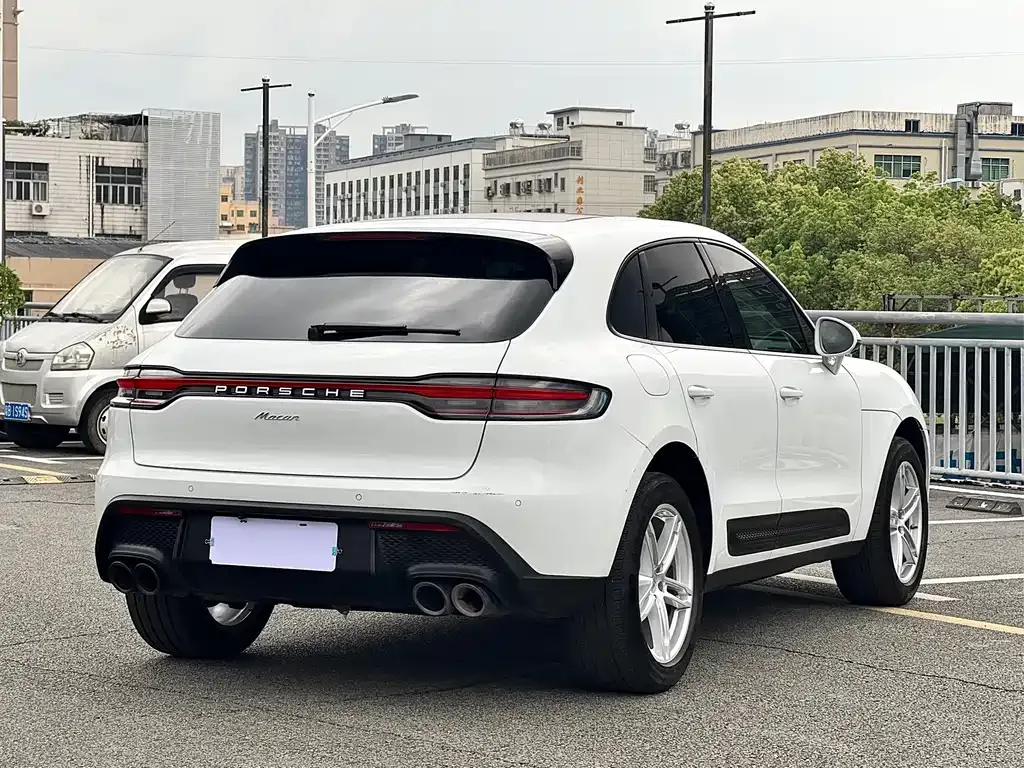 Porsche Macan — фото 9