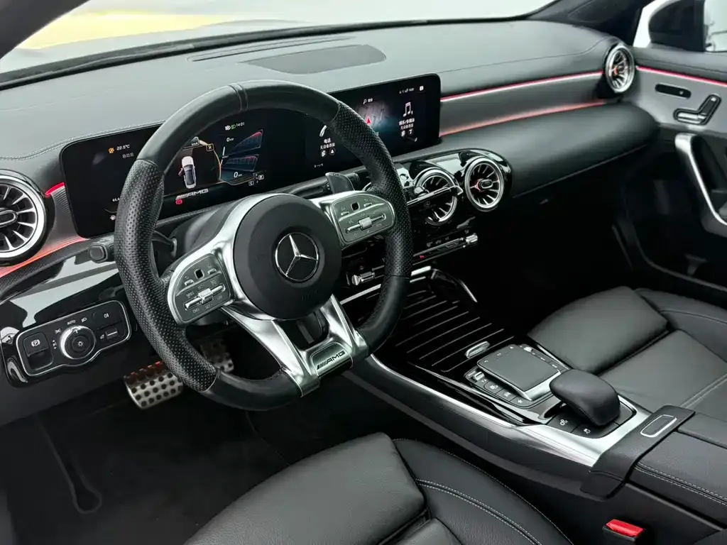 Mercedes-Benz A-Class AMG — фото 3